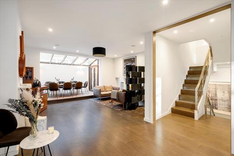 4 bedroom terraced house for sale, Adam's Row, Mayfair, London, W1K