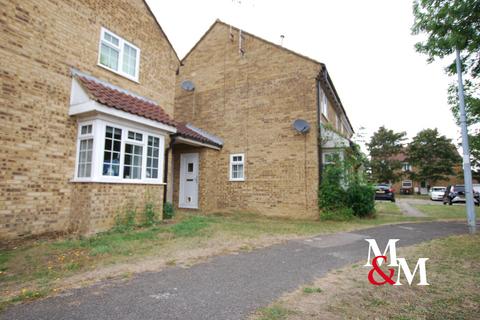 1 bedroom property to rent, CRERAN WALK