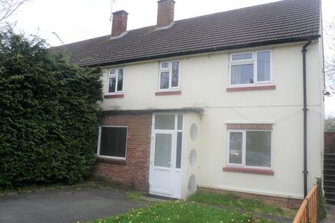 2 bedroom ground floor maisonette to rent, Coniston Crescent , Burnham , Berkshire  SL1