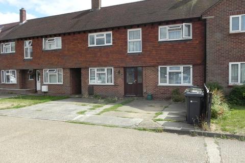 1 bedroom in a house share to rent, Yew Tree Drive, Guildford, Surrey GU1 1PD