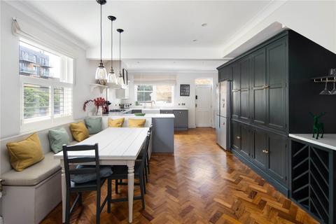 4 bedroom terraced house for sale, Tredegar Road, Bow, London, E3