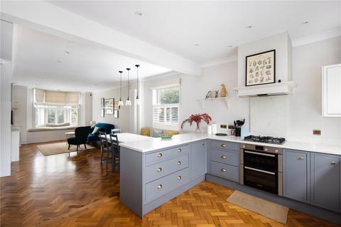 4 bedroom terraced house for sale, Tredegar Road, Bow, London, E3