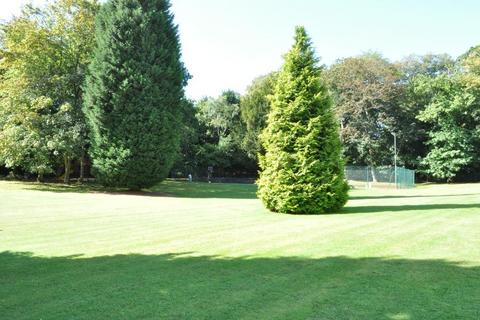 undefined, Wentworth Drive Wentworth Virginia Water, GU25 4NY