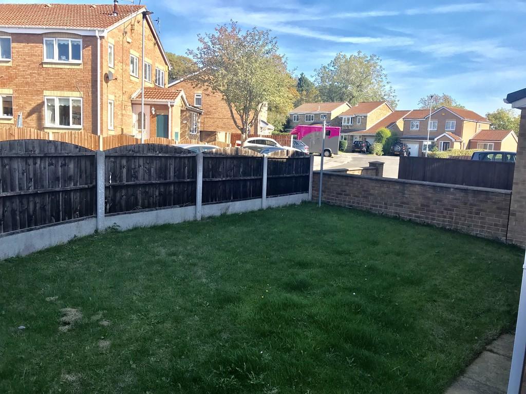 Alderson Avenue, Rawmarsh 2 bed semidetached house £450 pcm (£104 pw)
