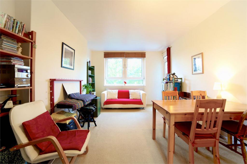Piggott House, Sewardstone Road, London, E2 2 bed apartment £1,845