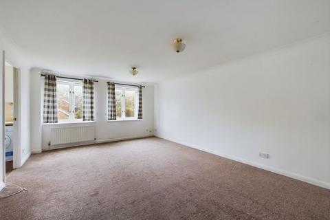 2 bedroom flat to rent - CATERHAM ON THE HILL