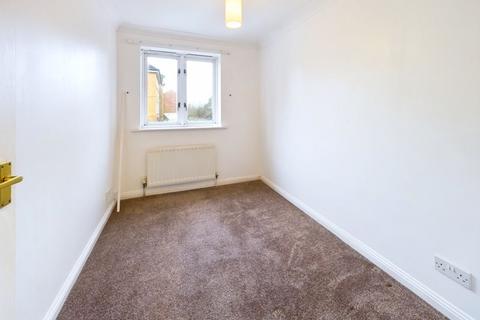 2 bedroom flat to rent, *6 MONTH LET ONLY* CATERHAM ON THE HILL