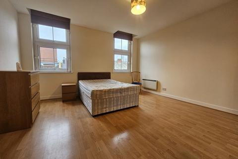 2 bedroom apartment to rent, City Central, 27 Wellington Street