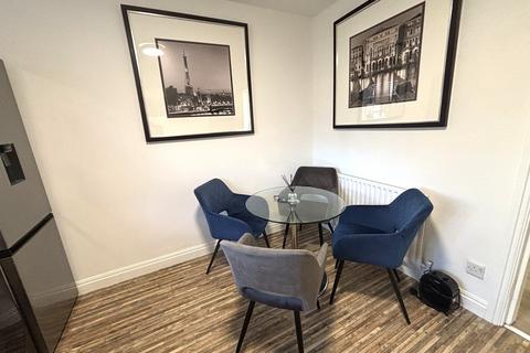 undefined, Fairfield Court, Leeds, West Yorkshire, LS17
