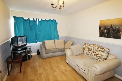 2 bedroom flat to rent, Hawthorn Road, Ashington