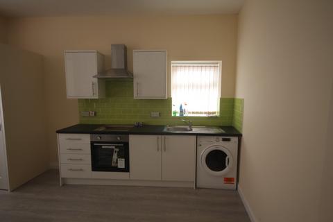 2 bedroom apartment to rent, Harehills Lane, Leeds, West Yorkshire, LS8