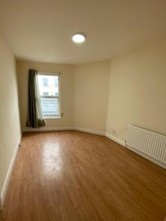 1 bedroom flat to rent, 97 West Green Road , London N15