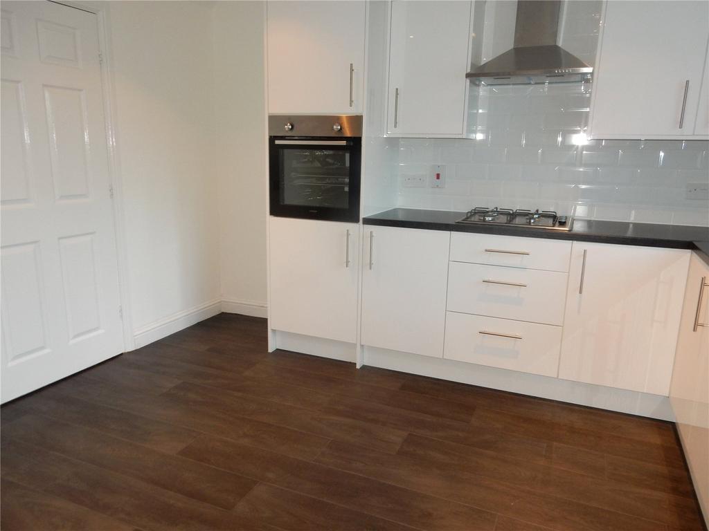Ferndale Grove, Ferndale, Huddersfield, HD2 3 bed link detached house