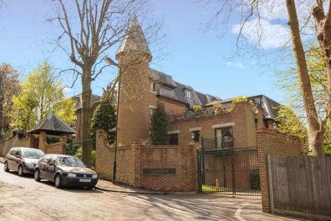 1 bedroom apartment to rent, Copperfields, Roxborough Park, Harrow on the Hill