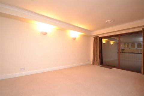1 bedroom apartment to rent, Copperfields, Roxborough Park, Harrow on the Hill