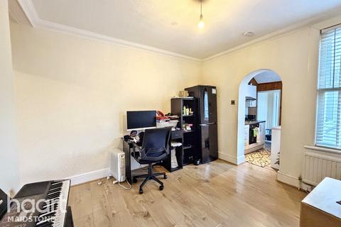 2 bedroom terraced house to rent, Pope Street, Maidstone
