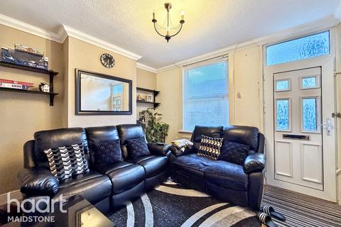 2 bedroom terraced house to rent, Pope Street, Maidstone