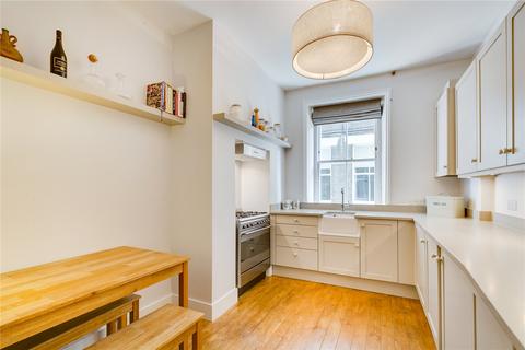 2 bedroom flat to rent, Drive Mansions, Fulham Road, London