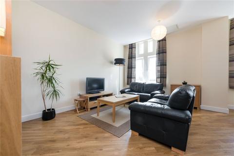 2 bedroom apartment to rent, Glengall Road, London, NW6