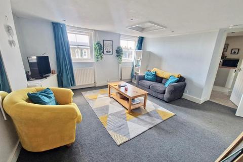 1 bedroom flat to rent, Union Crescent, Margate