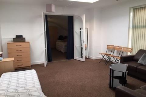 Studio to rent, The Ropewalk,