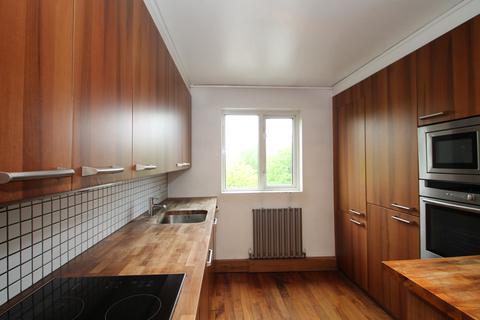 2 bedroom flat to rent, Caledonian Road,  Kings Cross, N1