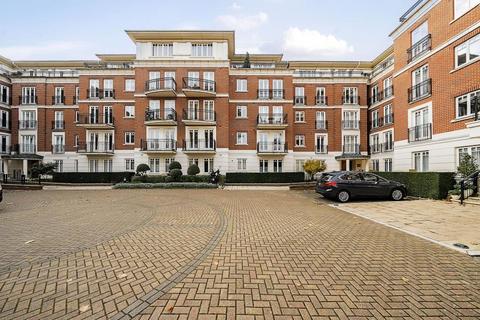 2 bedroom apartment to rent, Leicester Court,  East Twickenham,  TW1