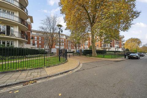 2 bedroom apartment to rent, Leicester Court,  East Twickenham,  TW1