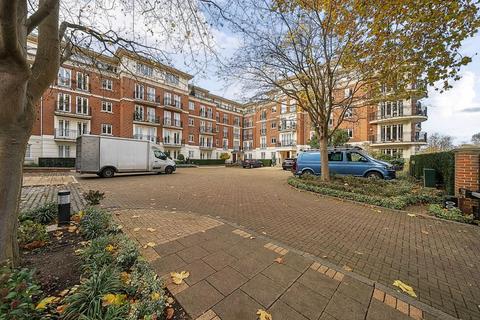 2 bedroom apartment to rent, Leicester Court,  East Twickenham,  TW1