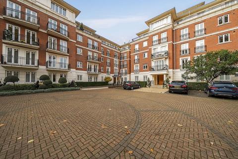 2 bedroom apartment to rent, Leicester Court,  East Twickenham,  TW1