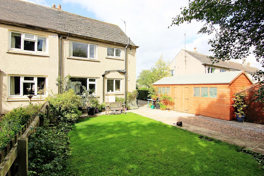 27 Neville Road, Gargrave, 2 bed semidetached house £175,000