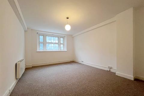 2 bedroom flat to rent, Bournemouth