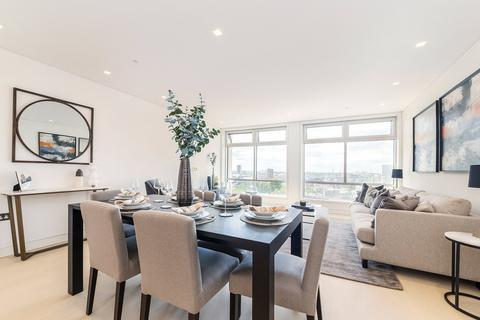 2 bedroom apartment to rent, New Oxford Street, London, WC1A
