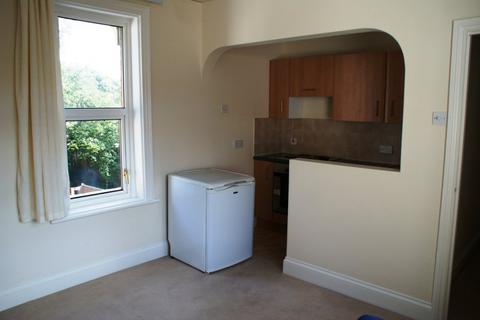1 bedroom flat to rent, Drummond Road, Bournemouth