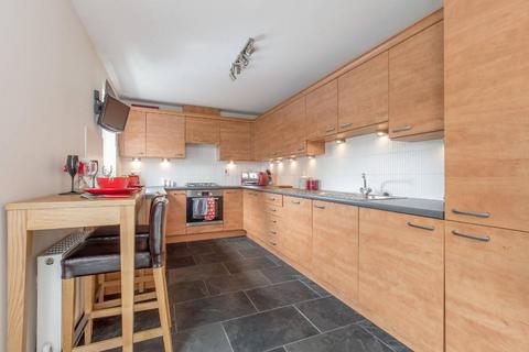 2 bedroom flat to rent, Appin Place, Slateford, Edinburgh, EH14