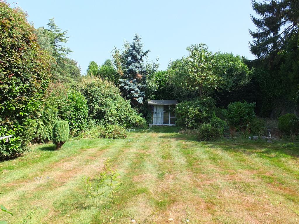 Blackthorns, Lindfield, RH16 3 bed house £565,000