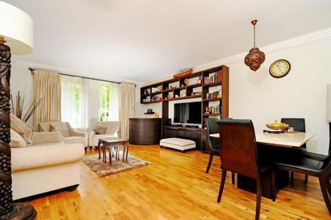 3 bedroom apartment to rent, East Twickenham,  Middlesex,  TW1