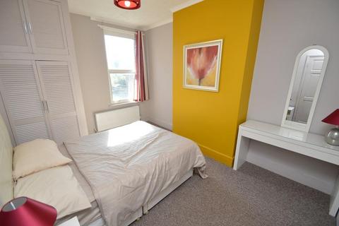 1 bedroom flat to rent, Chandler Road, Bexhill-on-sea, East Sussex, TN39 3QN