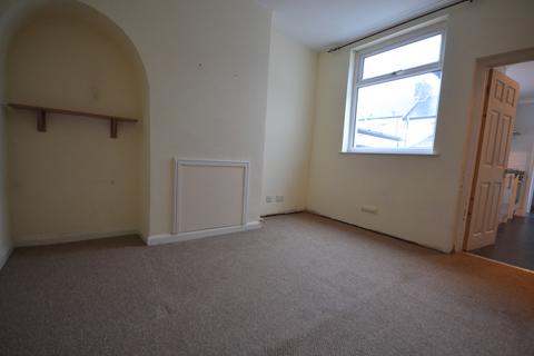 2 bedroom terraced house to rent, Bank Street, Tunstall