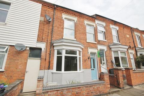 3 bedroom terraced house to rent, Rutland Avenue, Aylestone, Leicester LE2