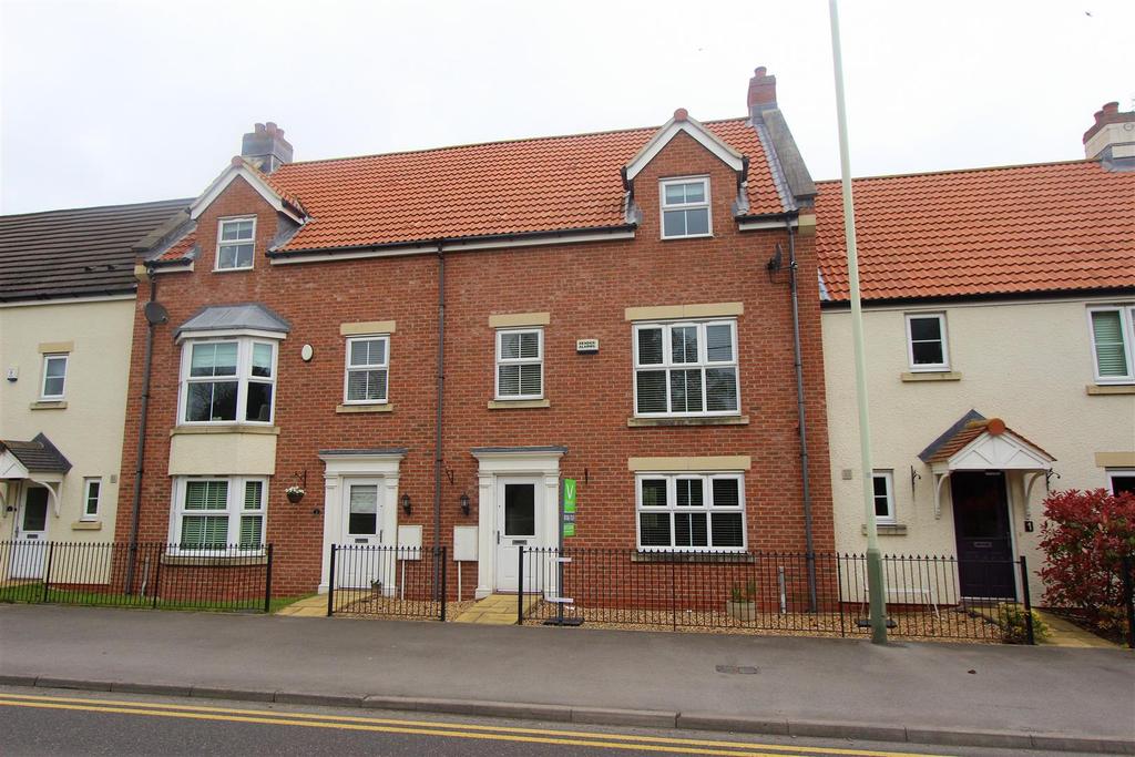 Lawsons Court, High Coniscliffe 4 bed townhouse £850 pcm (£196 pw)