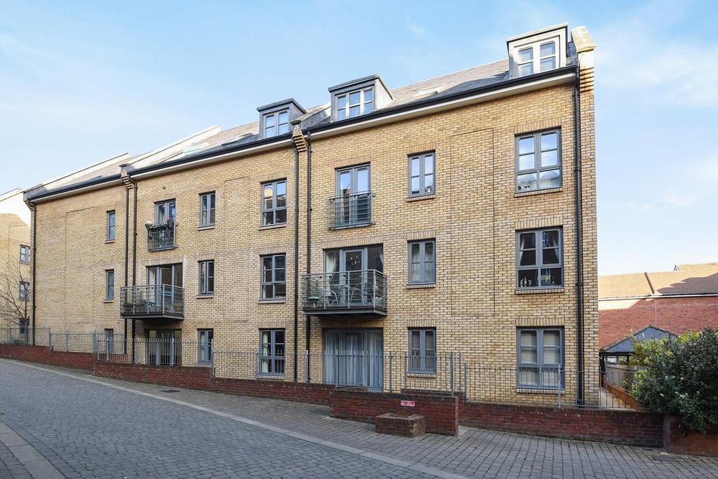 Coopers Yard, HITCHIN, SG5 1 bed apartment to rent £1,000 pcm (£231 pw)