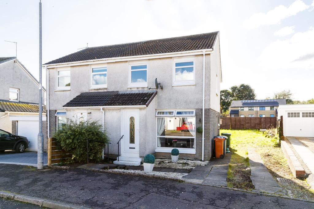 Lochalsh Crescent, Milton Of Campsie 3 bed semidetached house £825 pcm (£190 pw)