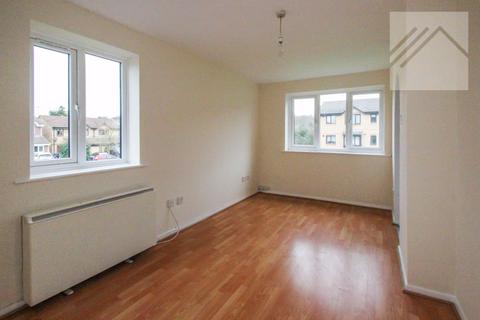 1 bedroom apartment to rent, Chestnut Road, Vange