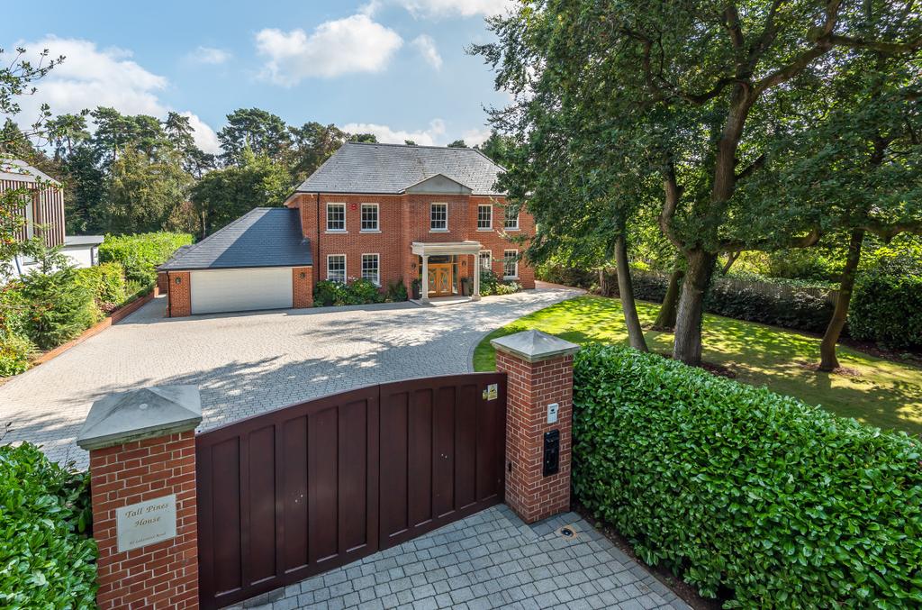 Lakewood Road, Hiltingbury, Chandler's Ford, Hampshire, SO53 5 bed