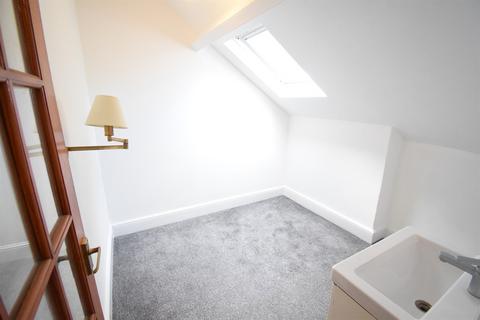 1 bedroom flat to rent, Howard Gardens, Cardiff