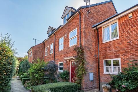 4 bedroom terraced house for sale, Merchants Place, Upper Brook Street, Winchester, Hampshire, SO23