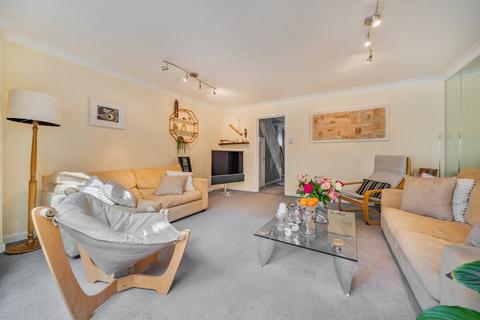 4 bedroom terraced house for sale, Merchants Place, Upper Brook Street, Winchester, Hampshire, SO23