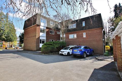 2 bedroom apartment to rent, Cedar Court, Christchurch Road, Winchester, Hampshire SO23 9SU