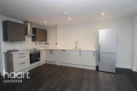 2 bedroom flat to rent, Agin Court, Charles Street